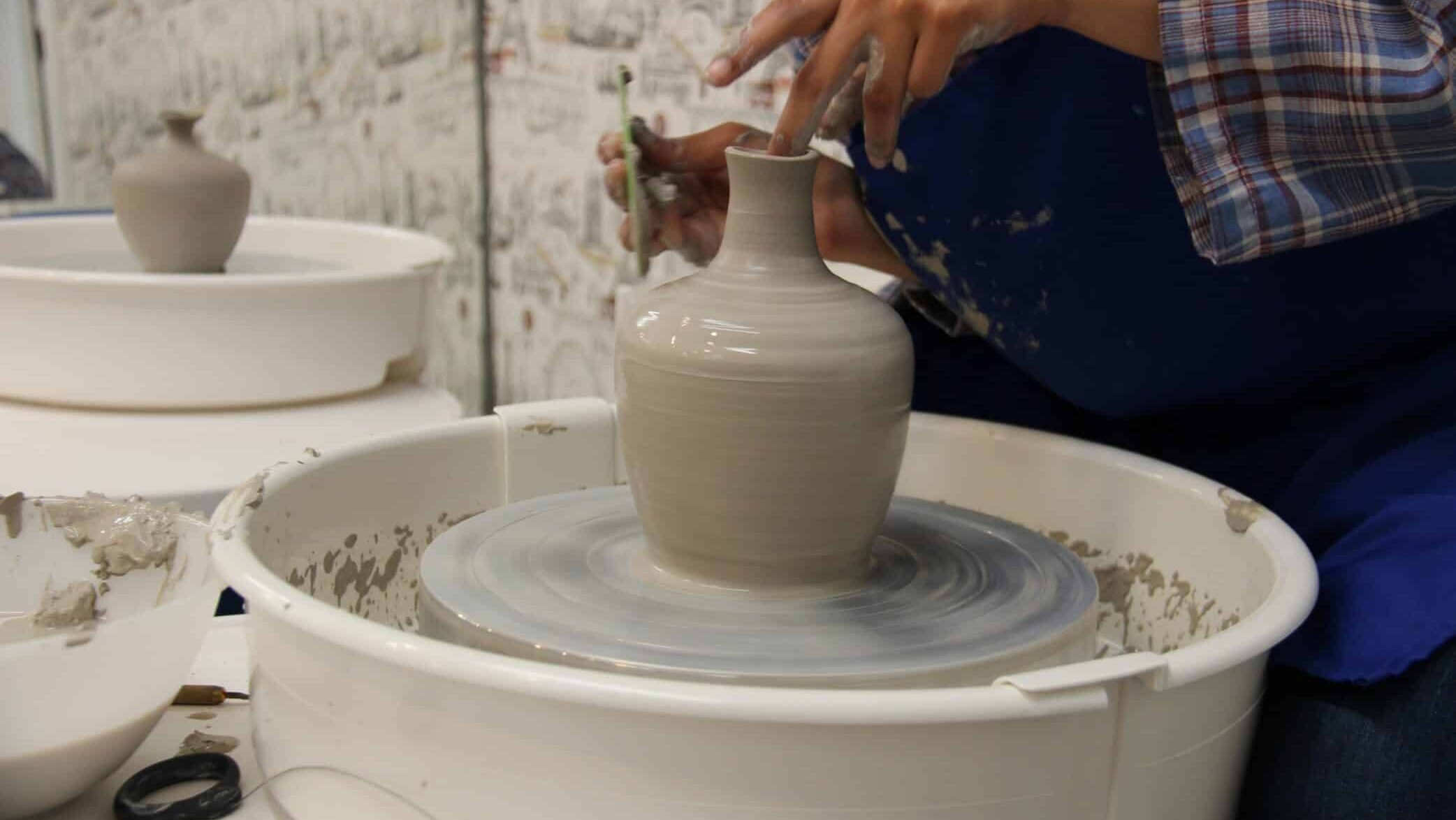 This is the Best Beginner Pottery Wheel (2025)